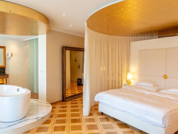 Hotel des Balances : photo 6 de la chambre suite romantique avec balcon - vue sur rivière