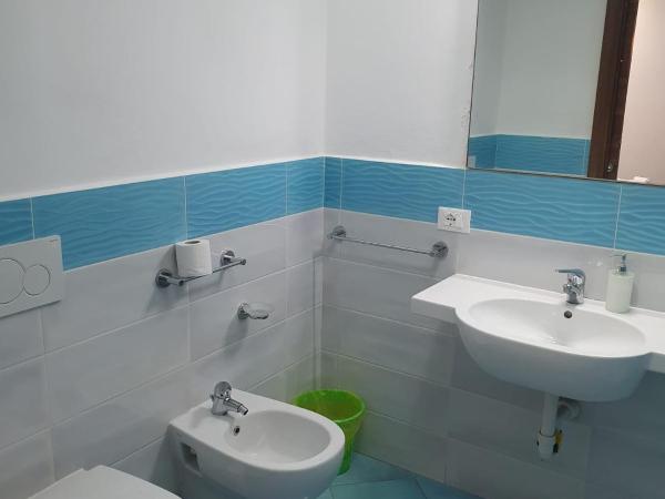 Hotel Mareluna Ischia : photo 2 de la chambre chambre quadruple Économique