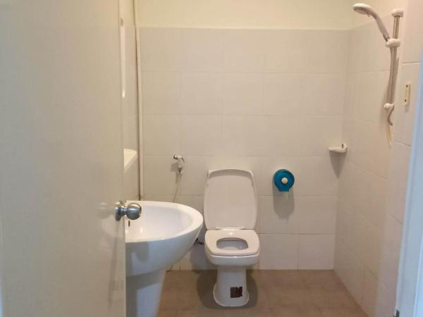 Kata S.T House 2 : photo 5 de la chambre chambre double supérieure