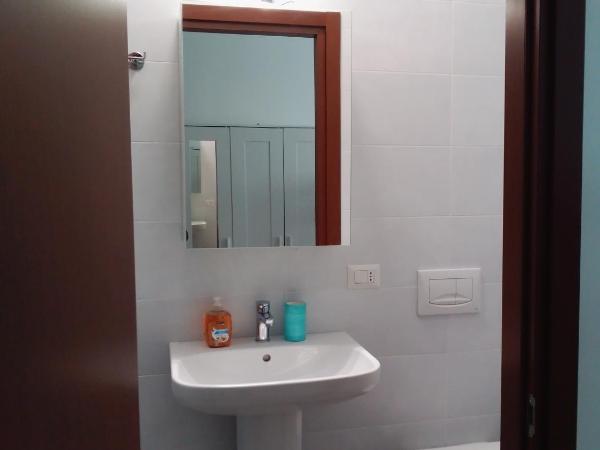 Gigli, rooms con cucina in comune e terrazza : photo 4 de la chambre chambre quadruple avec salle de bains privative