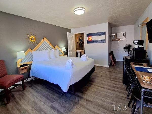 Buffalo Lodge Bicycle Resort - Amazing access to local trails & the Garden : photo 5 de la chambre chambre supérieure lit queen-size