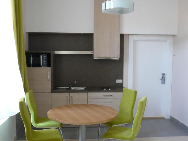 Soleil Apartman Szeged : photo 9 de la chambre chambre quadruple standard