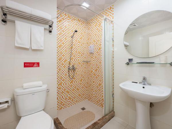 Home Inn Dalian North Railway Station : photo 3 de la chambre offre spéciale - chambre lits jumeaux