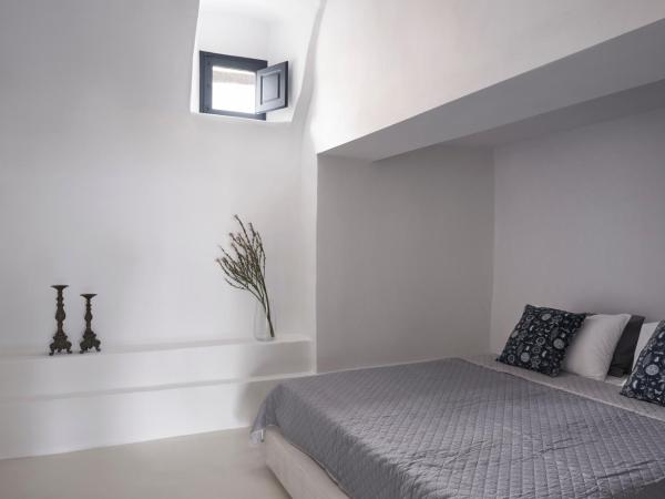 Fava Eco Suites : photo 5 de la chambre suite principale avec jacuzzi privé extérieur