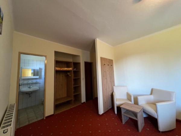 Landhotel Gasthof Eichhof Natters : photo 3 de la chambre chambre double avec petit-déjeuner inclus