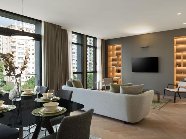 Marriott Executive Apartments Istanbul Fulya : photo 4 de la chambre appartement 3 chambres avec balcon - vue sur ville