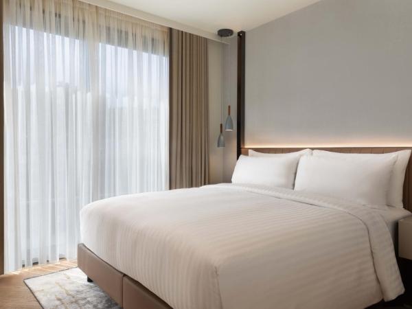 Marriott Executive Apartments Istanbul Fulya : photo 9 de la chambre penthouse 5 chambres avec chambre d’angle et toit-terrasse - vue sur ville