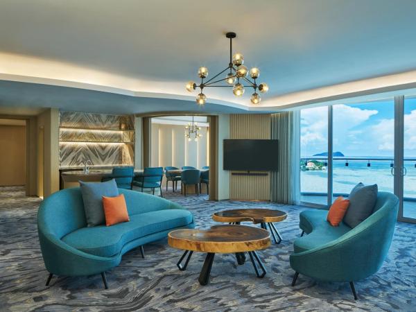Le Meridien Kota Kinabalu : photo 1 de la chambre suite présidentielle en Étage supérieur avec accès au salon club - vue sur mer