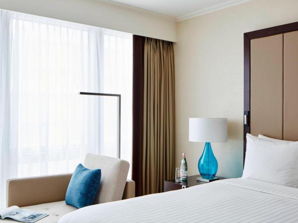 London Marriott Hotel Canary Wharf : photo 2 de la chambre chambre lit king-size supérieure - côté quai