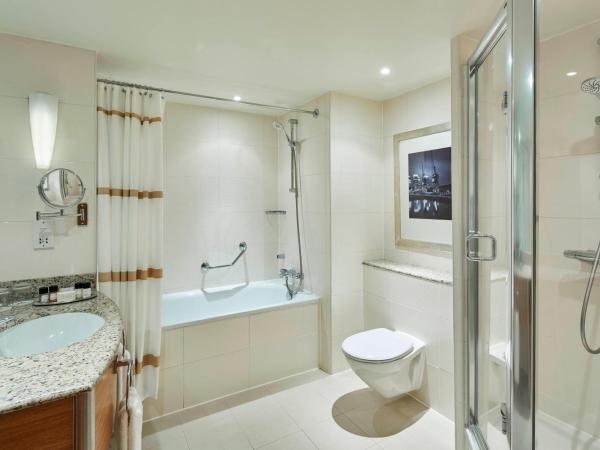 London Marriott Hotel Canary Wharf : photo 4 de la chambre suite studio avec accès au salon