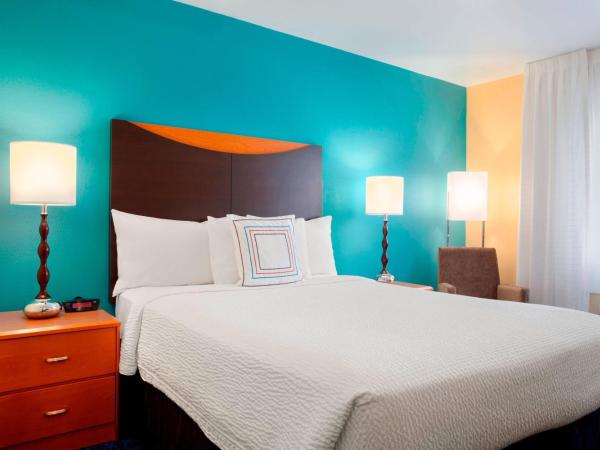 Fairfield Inn & Suites by Marriott Houston Energy Corridor/Katy Freeway : photo 1 de la chambre chambre lit queen-size 