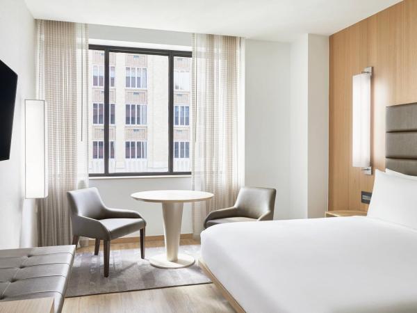 AC Hotel by Marriott Houston Downtown : photo 3 de la chambre chambre lit king-size