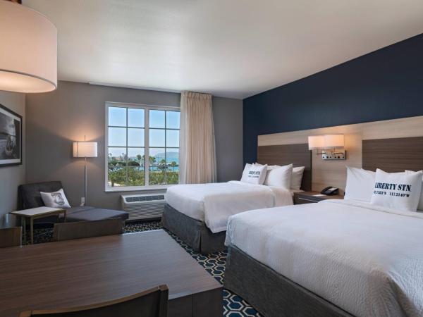 TownePlace Suites by Marriott San Diego Airport/Liberty Station : photo 1 de la chambre studio avec 2 grands lits
