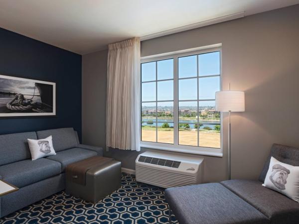 TownePlace Suites by Marriott San Diego Airport/Liberty Station : photo 2 de la chambre suite 2 chambres