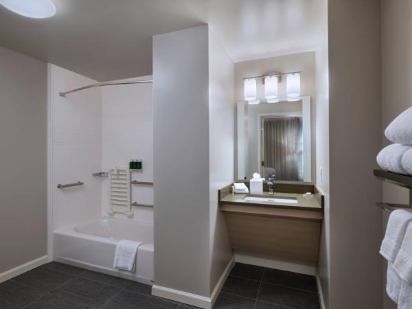 TownePlace Suites by Marriott San Diego Airport/Liberty Station : photo 4 de la chambre studio avec 2 grands lits