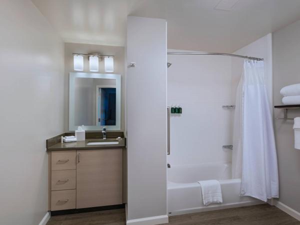 TownePlace Suites by Marriott San Diego Airport/Liberty Station : photo 5 de la chambre studio avec 2 grands lits