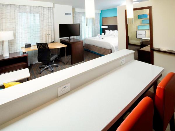 Residence Inn by Marriott Orlando Lake Nona : photo 1 de la chambre studio lit king-size avec canapé-lit