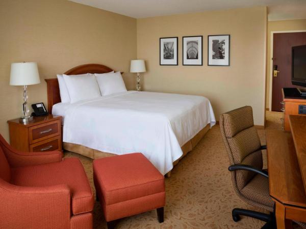 Toronto Airport Marriott Hotel : photo 2 de la chambre chambre lit king-size