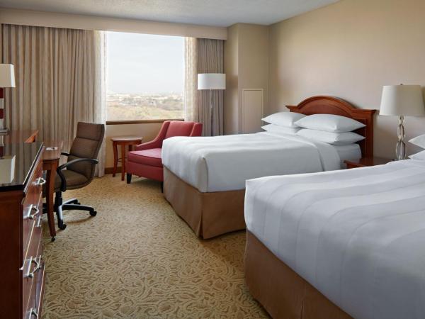 Toronto Airport Marriott Hotel : photo 1 de la chambre chambre double