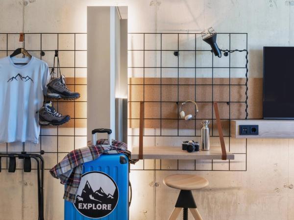 Moxy Munich Ostbahnhof : photo 3 de la chambre chambre lits jumeaux