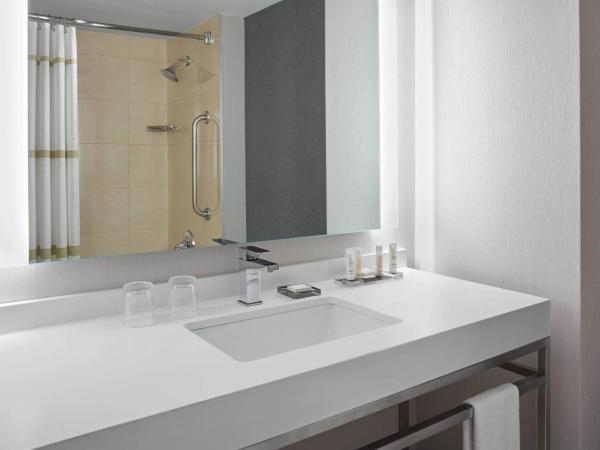 Halifax Marriott Harbourfront Hotel : photo 4 de la chambre chambre double avec 2 lits doubles