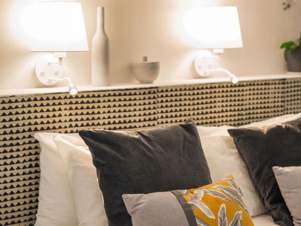 Garlande Hôtel Avignon Centre : photo 9 de la chambre appartement 2 chambres avec terrasse et accès par ascenseur