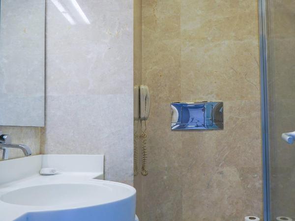 Hotel Troya : photo 4 de la chambre chambre double ou lits jumeaux standard