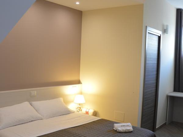 B&B President's Home : photo 9 de la chambre chambre double ou lits jumeaux avec lit d'appoint