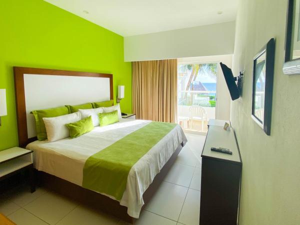 Cancun Bay All Inclusive Hotel : photo 1 de la chambre chambre supérieure avec vue sur l'océan