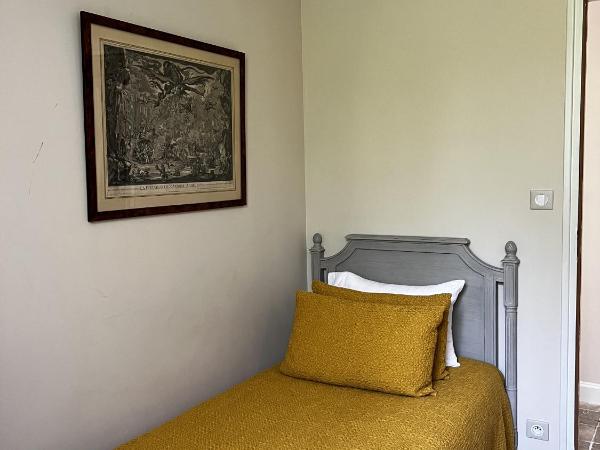 N15 - Les Confidences - Chambres d'hôtes : photo 3 de la chambre suite avec douche à l’italienne