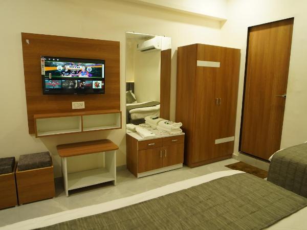 HOTEL RICHIE RICH : photo 3 de la chambre chambre familiale deluxe