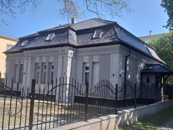 Karpatia Vendeghaz 1201 Budapest : photo 1 de la chambre chambre triple avec salle de bains privative