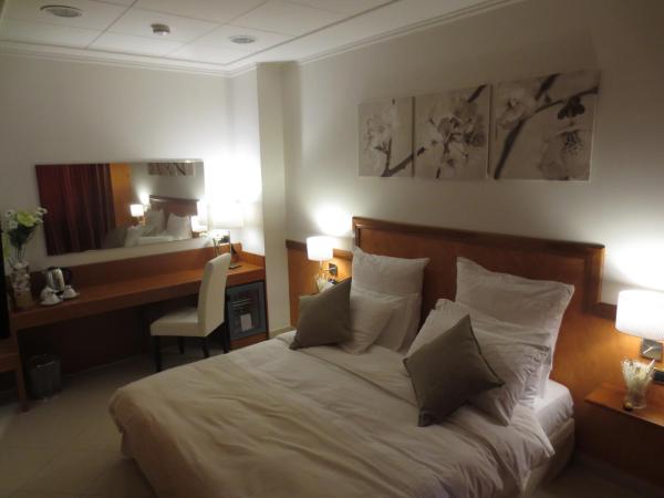 Hotel Joyfull : photo 1 de la chambre suite lit king-size avec jacuzzi