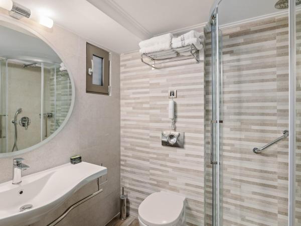 Akti Taygetos - Conference Resort : photo 7 de la chambre bungalow confort - vue sur jardin