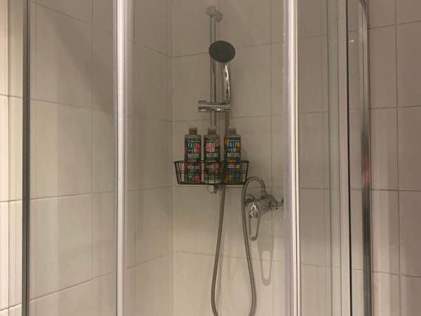 Tuebrook Towers : photo 3 de la chambre appartement 2 chambres