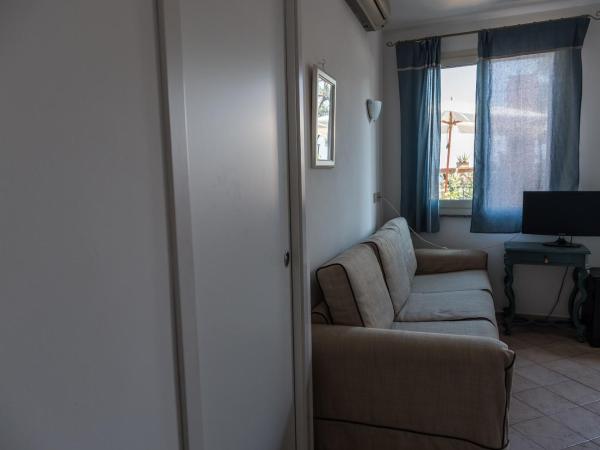 Hotel Villino Gallodoro : photo 3 de la chambre chambre triple supérieure