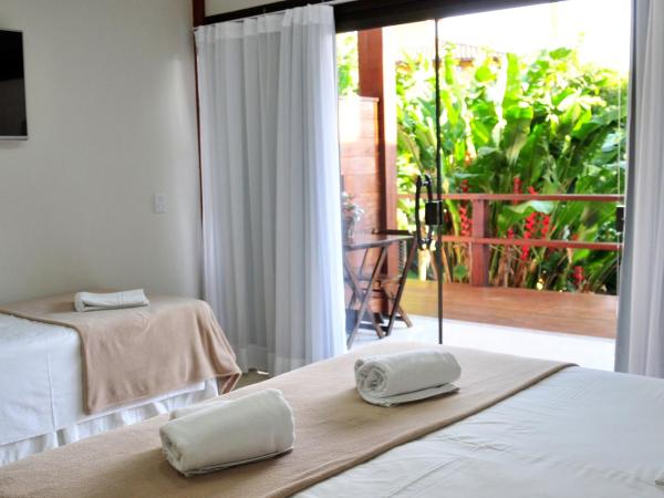 Pousada Blue Ocean : photo 3 de la chambre chambre triple avec balcon