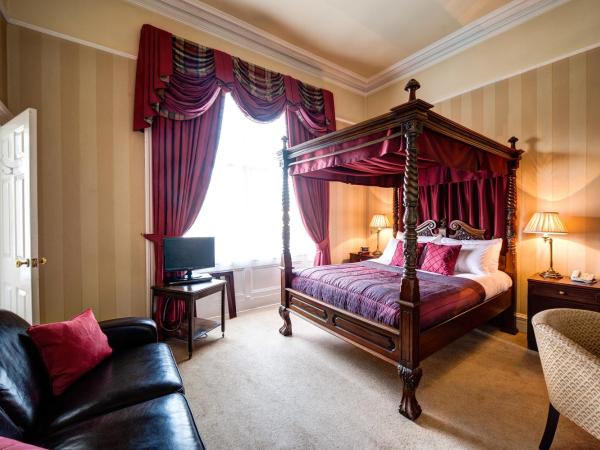 Kildonan Lodge Hotel : photo 3 de la chambre chambre supérieure avec lit à baldaquin