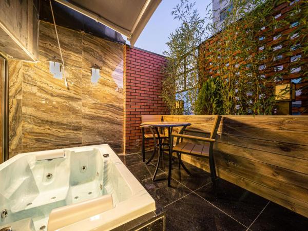 Jongno Olive Hotel : photo 1 de la chambre suite avec terrasse 