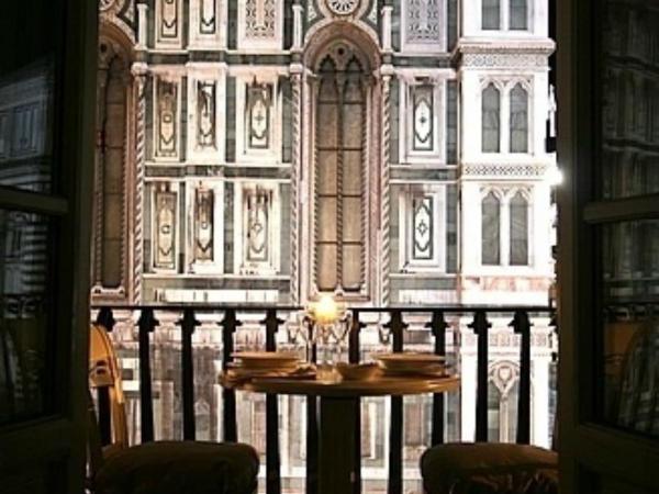 Granduomo Charming Accomodation : photo 3 de la chambre appartement de luxe avec balcon (2 adultes) - vue sur duomo