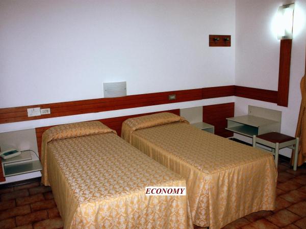 Piccolo Hotel : photo 1 de la chambre chambre lits jumeaux Économique