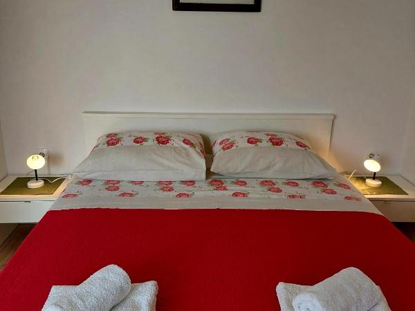 Rooms Hodanić : photo 2 de la chambre chambre double - vue sur jardin