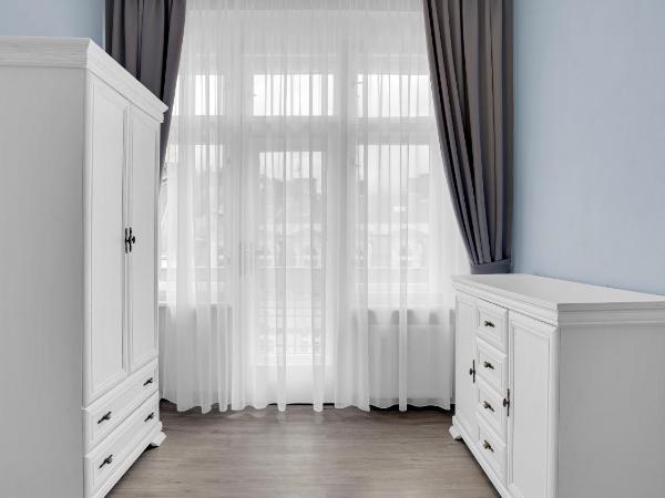 Aphrodite Suite Hotel Karlovy Vary : photo 3 de la chambre suite avec balcon