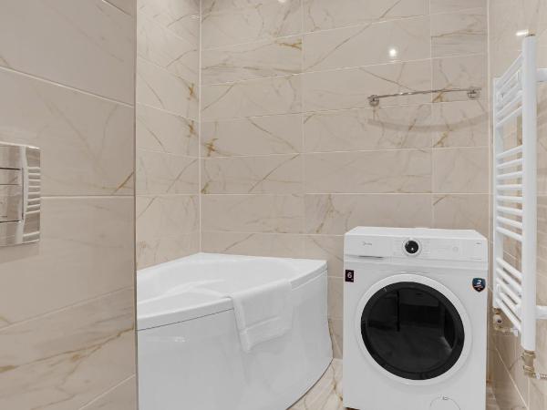 Aphrodite Suite Hotel Karlovy Vary : photo 6 de la chambre appartement avec balcon