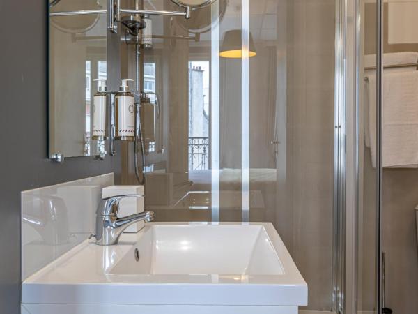 Hotel Splendid : photo 9 de la chambre chambre double - vue sur tour eiffel