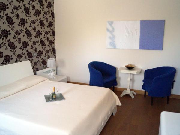 Baia Di Ognina : photo 5 de la chambre suite - vue sur ville