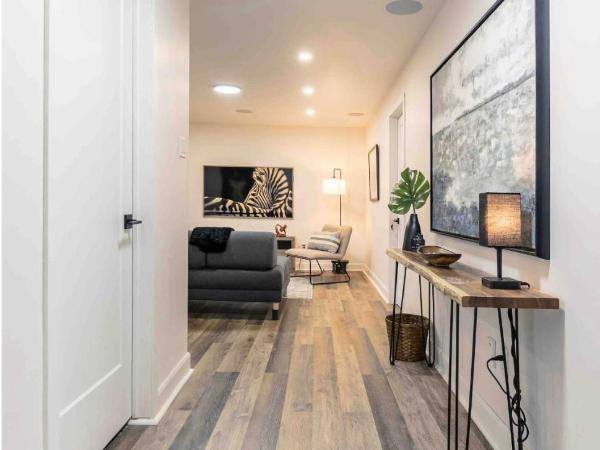 The place : photo 7 de la chambre suite deluxe avec lit king-size