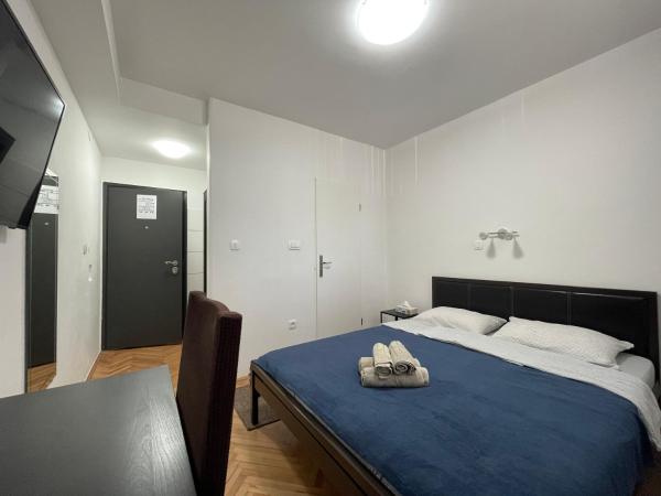 m-blok : photo 3 de la chambre chambre double avec salle de bains privative