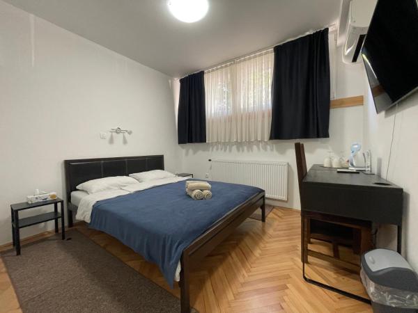 m-blok : photo 6 de la chambre chambre double avec salle de bains privative