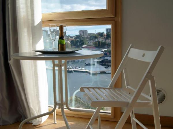 Baia Di Ognina : photo 3 de la chambre suite - vue sur mer